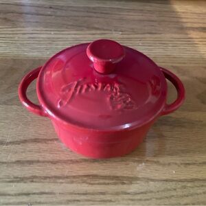 Fiesta cast iron mini Dutch oven